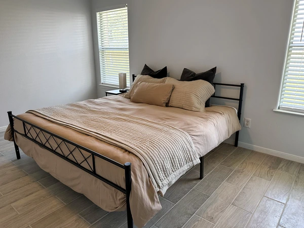 Coliving in The Woodlands - Nw Houston, Houston