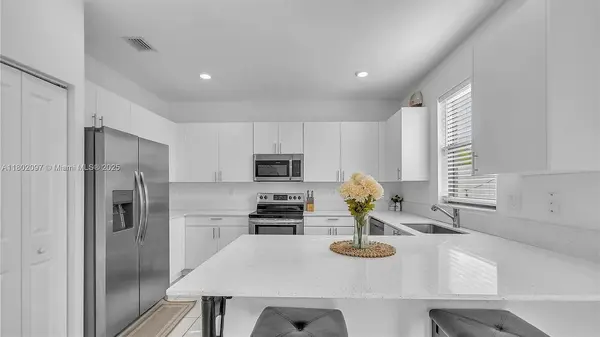 Coliving in West Park - Broward County, Miami