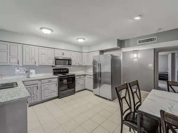 Coliving in Claremont - Ne Dallas, Dallas