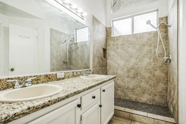 Coliving in North Las Vegas - North Las Vegas, Las Vegas