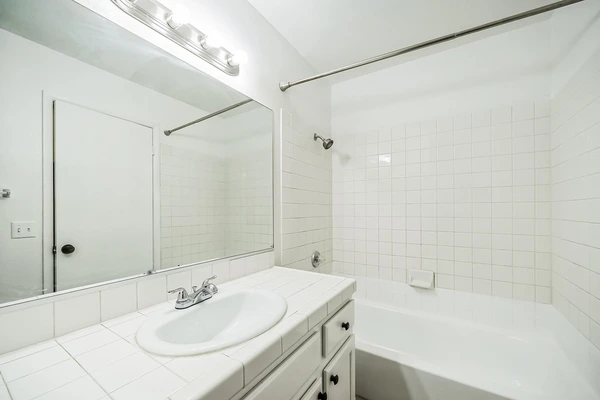 Coliving in North Las Vegas - North Las Vegas, Las Vegas