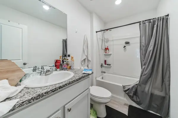 Coliving in Brooks City Base - South SATX, San Antonio