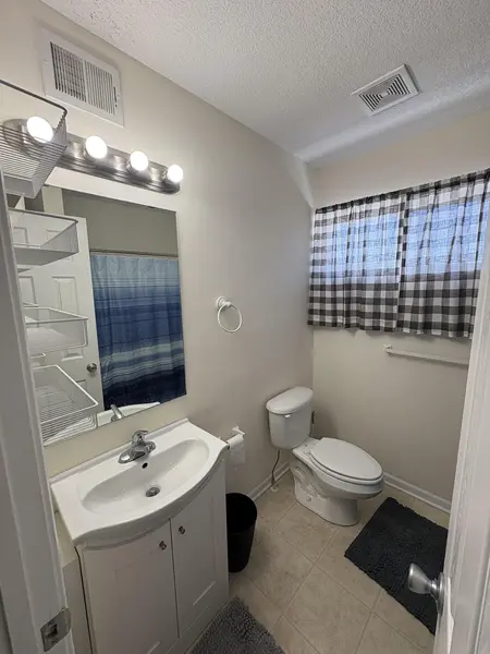 Coliving in Red Bridge - KCMO, Kansas City