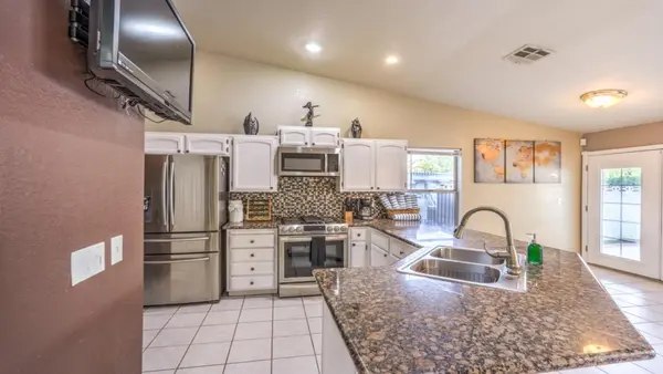 Coliving in North Las Vegas - North Las Vegas, Las Vegas