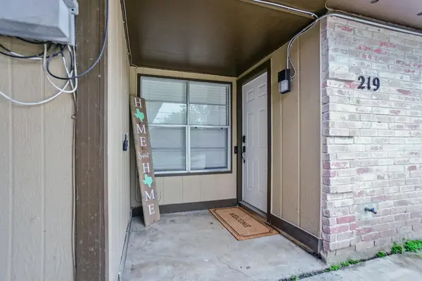 Coliving in Inner West Side - West SATX, San Antonio