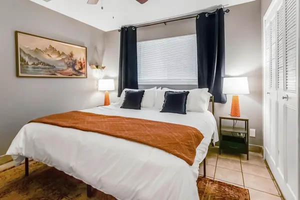 Coliving in Inner West Side - West SATX, San Antonio