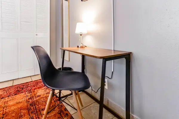 Coliving in Inner West Side - West SATX, San Antonio