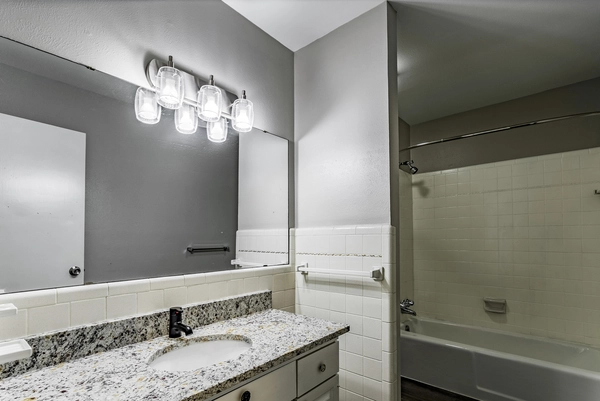 Coliving in Highland Hills - Se Dallas, Dallas