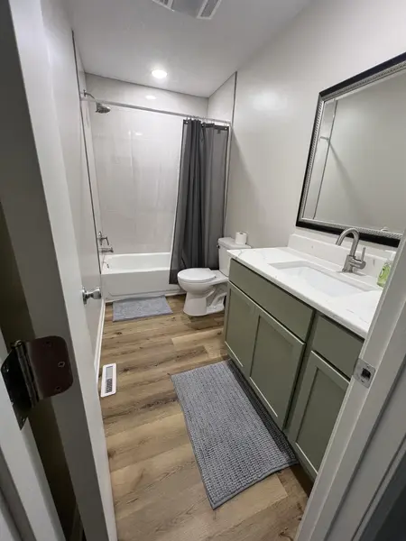 Coliving in Raytown - Outer KCMO, Kansas City