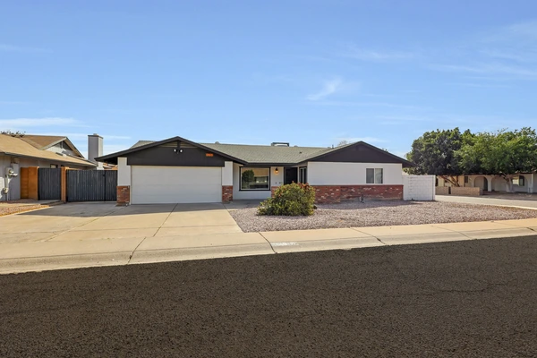 Coliving in Glendale - NW Valley, Phoenix