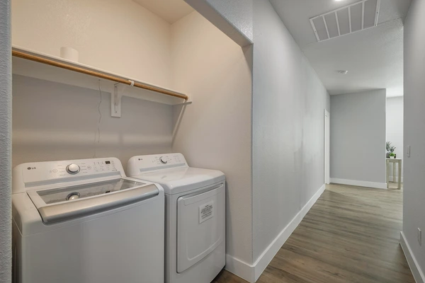 Coliving in Oak Cliff - Sw Dallas, Dallas