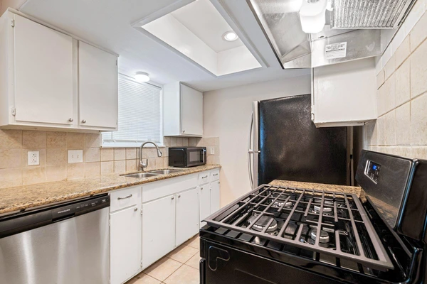 Coliving in Acres Home - Nw Houston, Houston