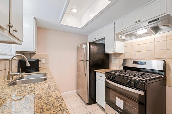 Coliving in Acres Home - Nw Houston, Houston