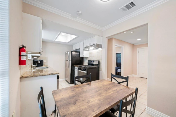 Coliving in Acres Home - Nw Houston, Houston