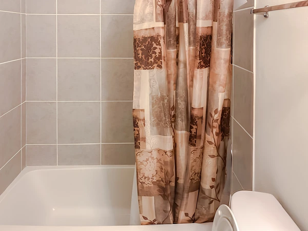 Coliving in Greater Greenspoint - Ne Houston, Houston