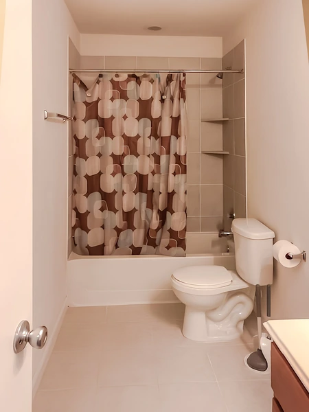 Coliving in Greater Greenspoint - Ne Houston, Houston