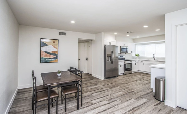 Coliving in Glendale - NW Valley, Phoenix