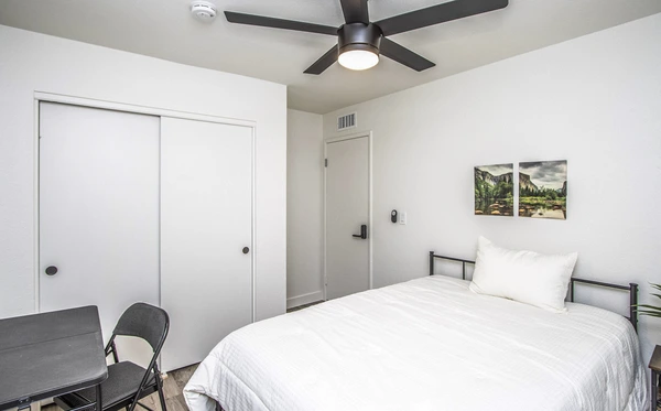 Coliving in Glendale - NW Valley, Phoenix