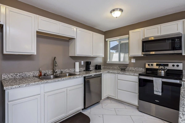 Coliving in Alhambra - Phoenix, Phoenix