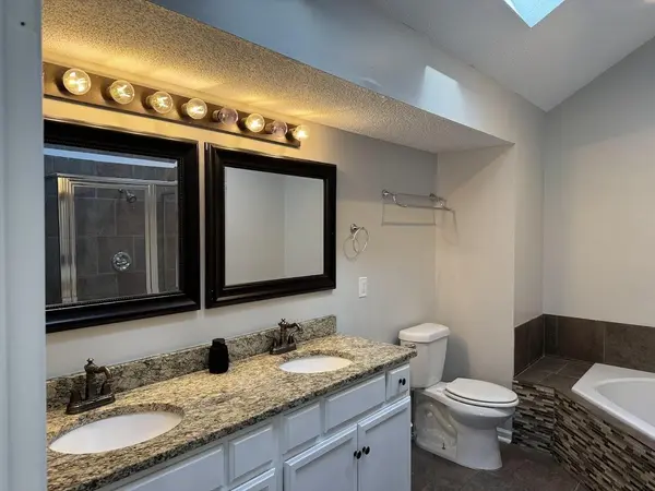 Coliving in Grandview - Outer KCMO, Kansas City