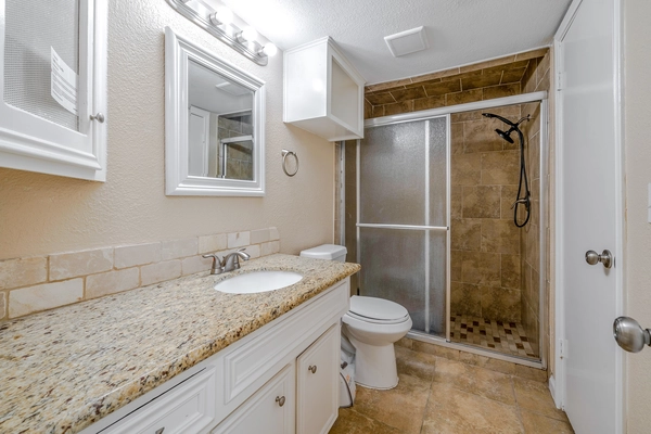 Coliving in Acres Home - Nw Houston, Houston