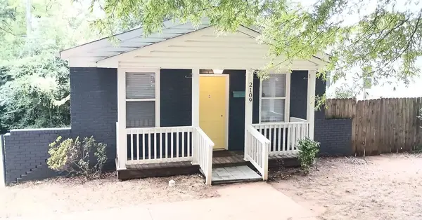 Coliving in Greenville - Central Charlotte, Charlotte