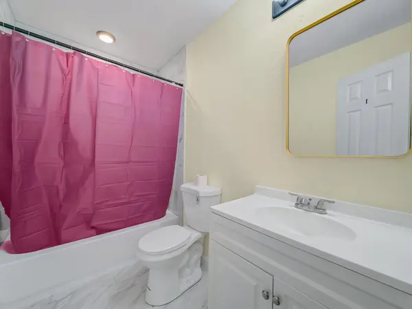 Coliving in West Arlington - Arlington, Dallas