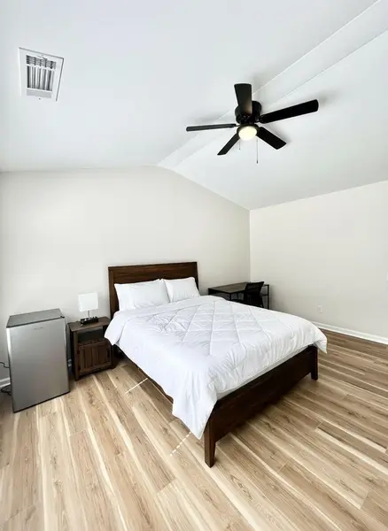 Coliving in College Downs - North Charlotte, Charlotte