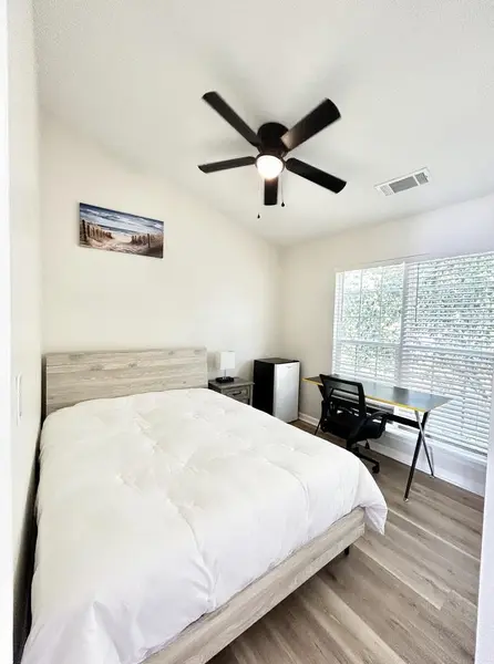 Coliving in College Downs - North Charlotte, Charlotte