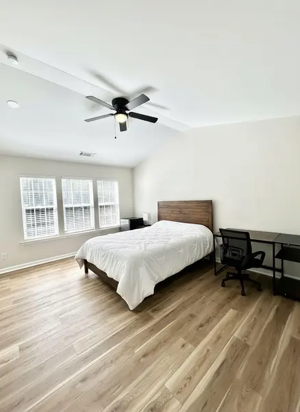 Coliving in College Downs - North Charlotte, Charlotte