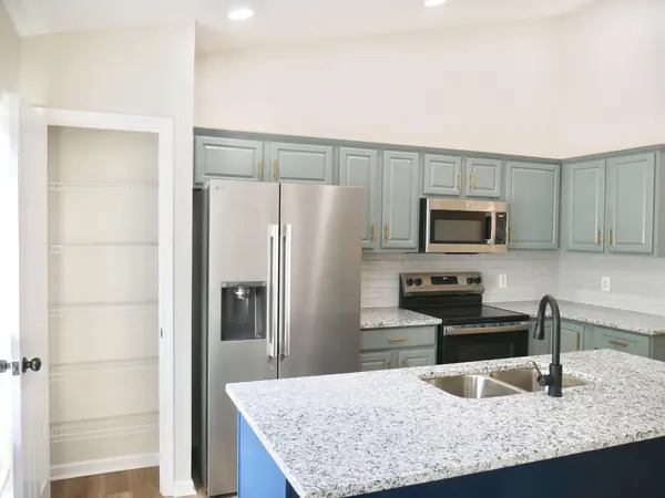 Coliving in College Downs - North Charlotte, Charlotte