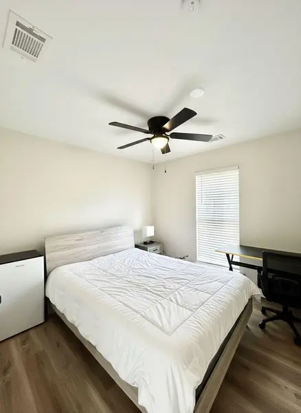 Coliving in College Downs - North Charlotte, Charlotte