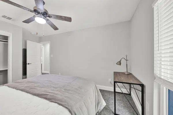 Coliving in Garland - Ne Dallas, Dallas