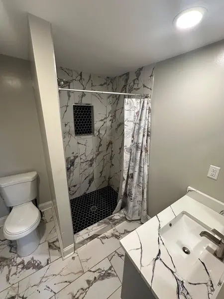 Coliving in Hickory Grove - East Charlotte, Charlotte