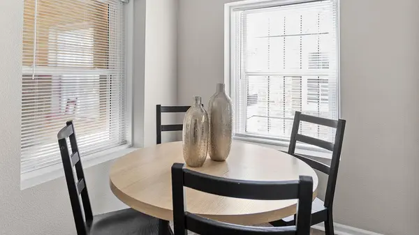 Coliving in Midtown-Westport - KCMO, Kansas City