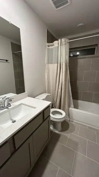 Coliving in The Woodlands - Nw Houston, Houston