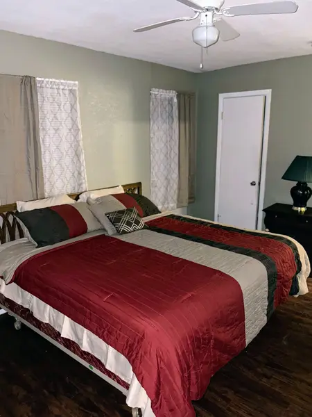 Coliving in Fondren Gardens - Sw Houston, Houston