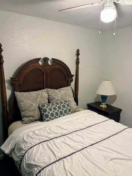 Coliving in Fondren Gardens - Sw Houston, Houston