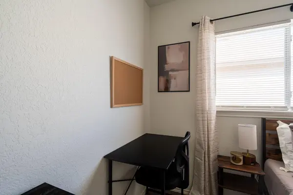 Coliving in Far West Side - West SATX, San Antonio
