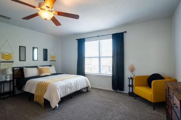 Coliving in Far West Side - West SATX, San Antonio