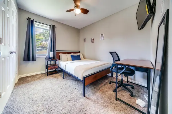 Coliving in Wolf Creek - Sw Dallas, Dallas