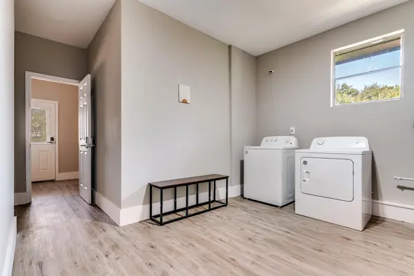 Coliving in Wolf Creek - Sw Dallas, Dallas