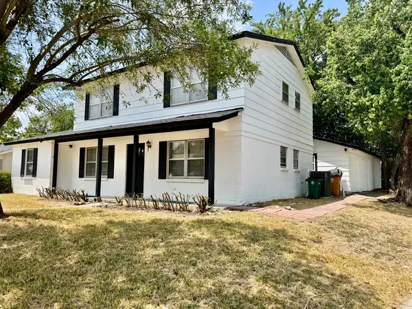 Coliving in University Hills - East Austin, Austin