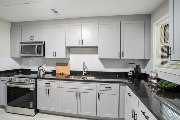 Coliving in Grove Park - West Atl, Atlanta