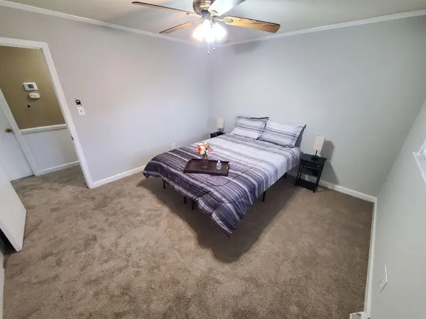 Coliving in Gastonia - West Charlotte, Charlotte