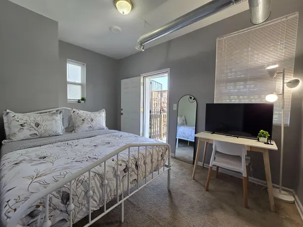 Coliving in Woodlawn - South Side, Chicago