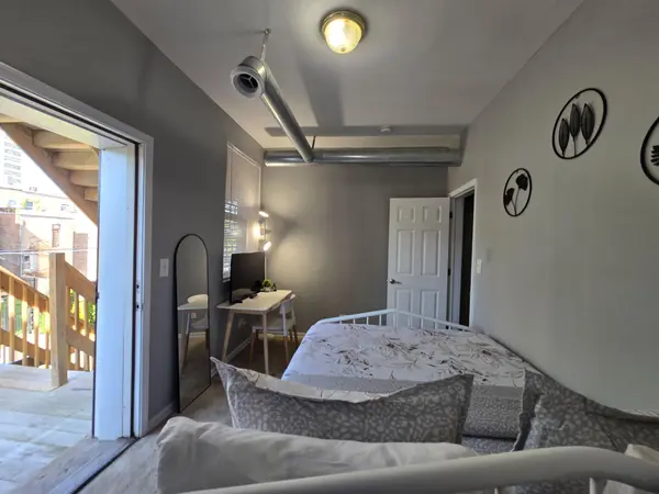 Coliving in Woodlawn - South Side, Chicago