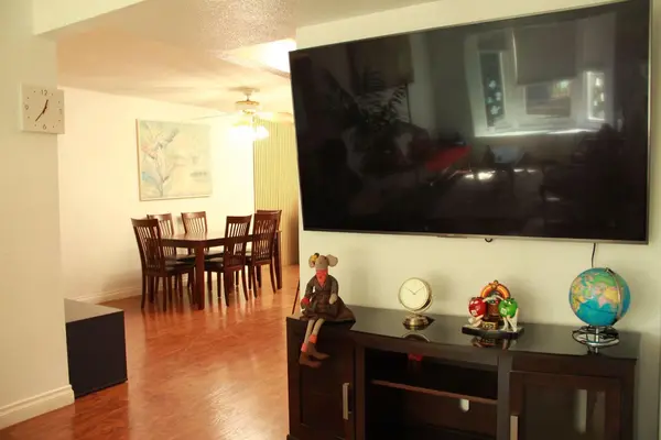 Coliving in San Dimas - San Gabriel Valley, Los Angeles