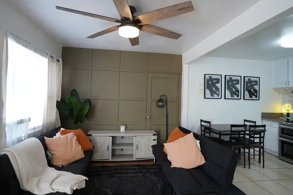 Coliving in Bellflower - Southeast, Los Angeles