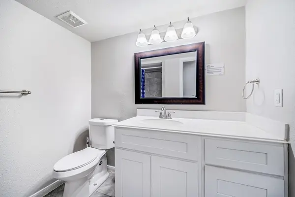 Coliving in Greater Greenspoint - Ne Houston, Houston